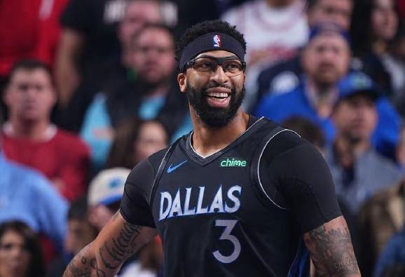 开云体育官网-独行侠大爆发，连续击败联盟顶级强队，他们终于不用摆烂了！