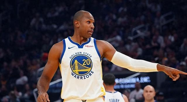 开云官网-金州天塌了？40岁老炮能顶半边天 他本就是科尔隐藏王牌|艾尔·霍福德|勇士|凯尔特人|斯蒂芬·库里|吉米·巴特勒_新浪体育_新浪新闻