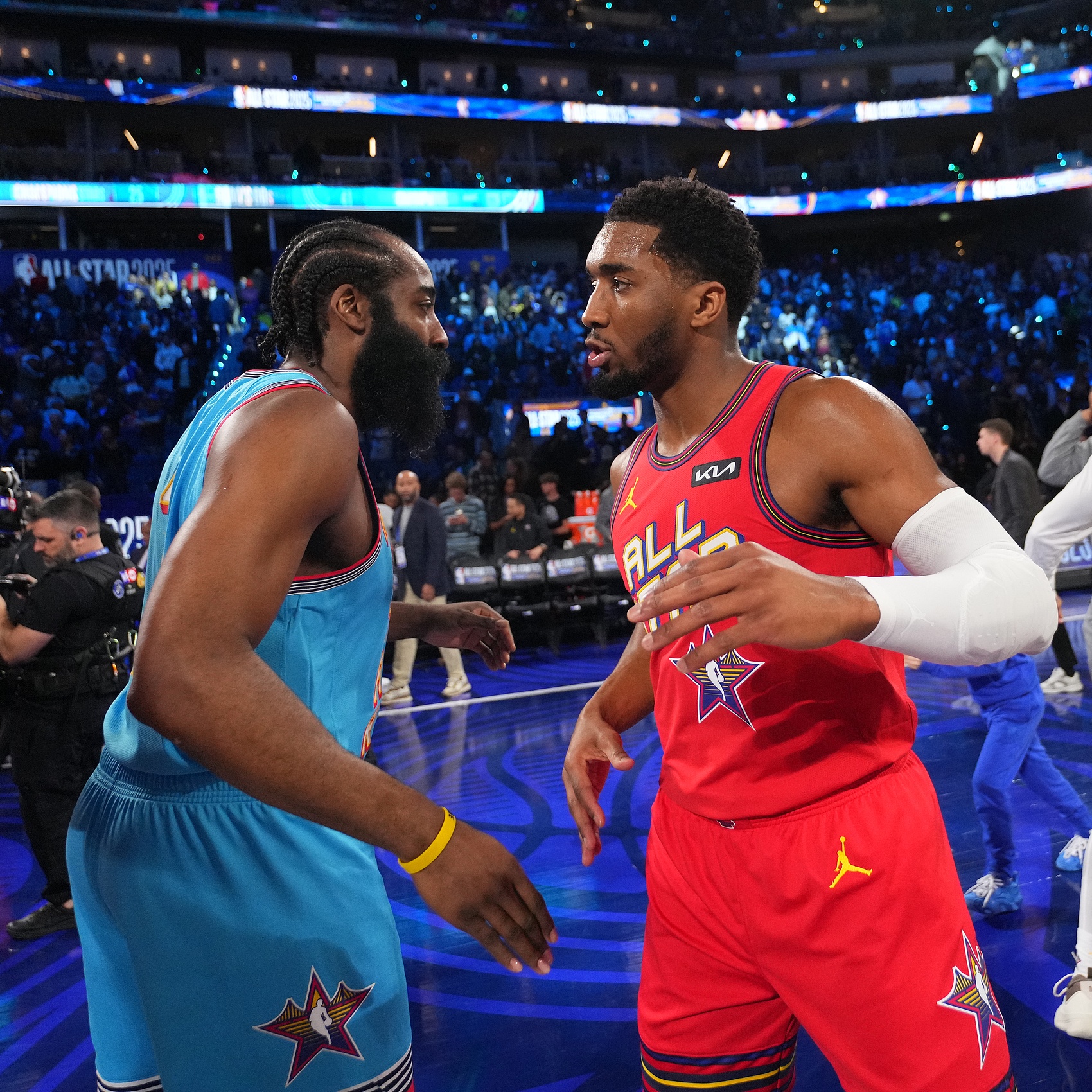 开云体育下载-格里芬:哈登最好的能力之一是出勤 米切尔有更多机会扮演得分手