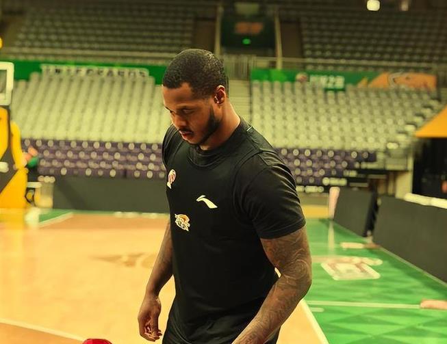 开云体育APP-稀碎！辽篮新援疯狂打铁 7中1和4中0 杨鸣怎么选的外援